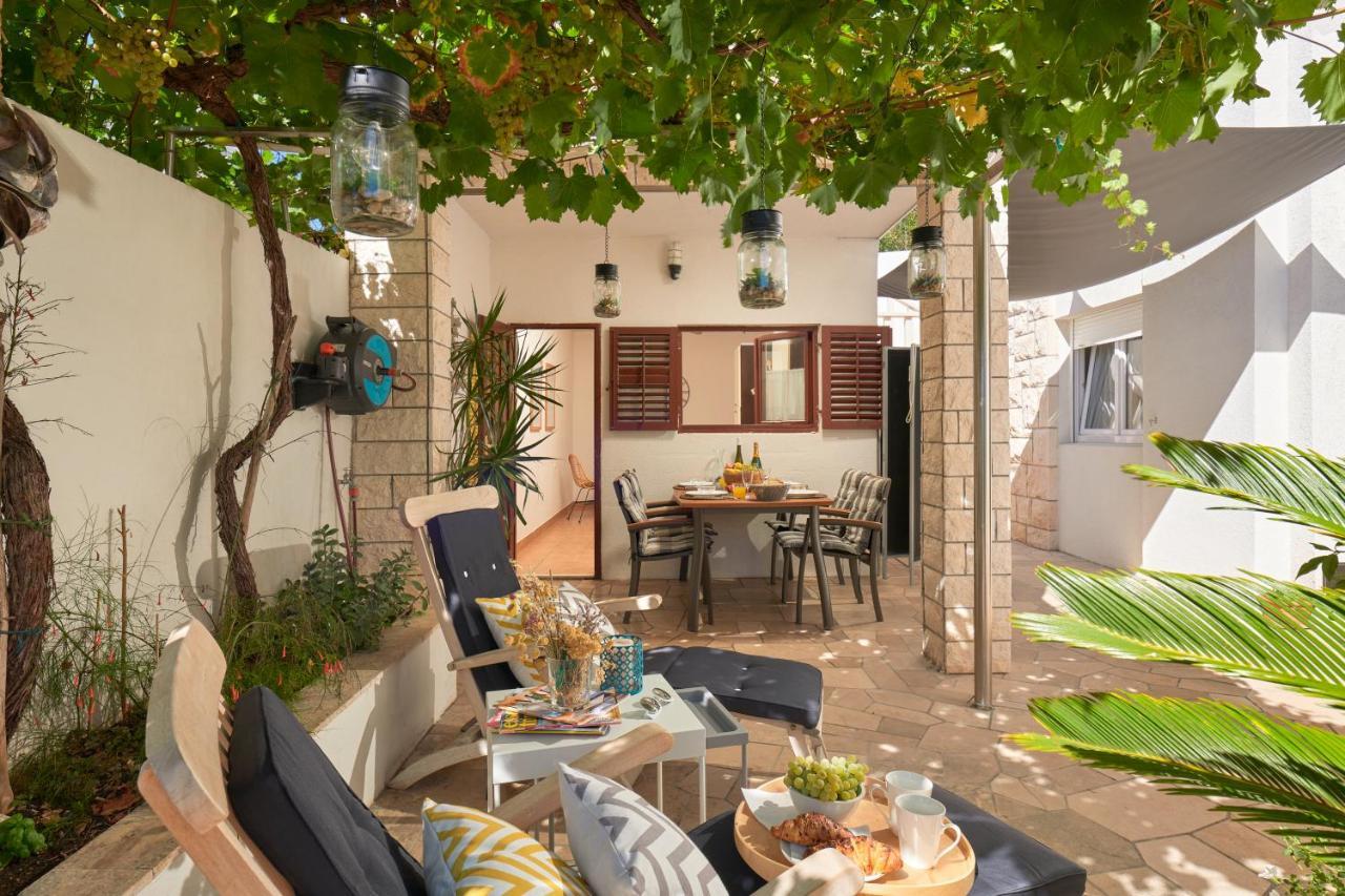 Green Oasis Hvar Town Exterior photo