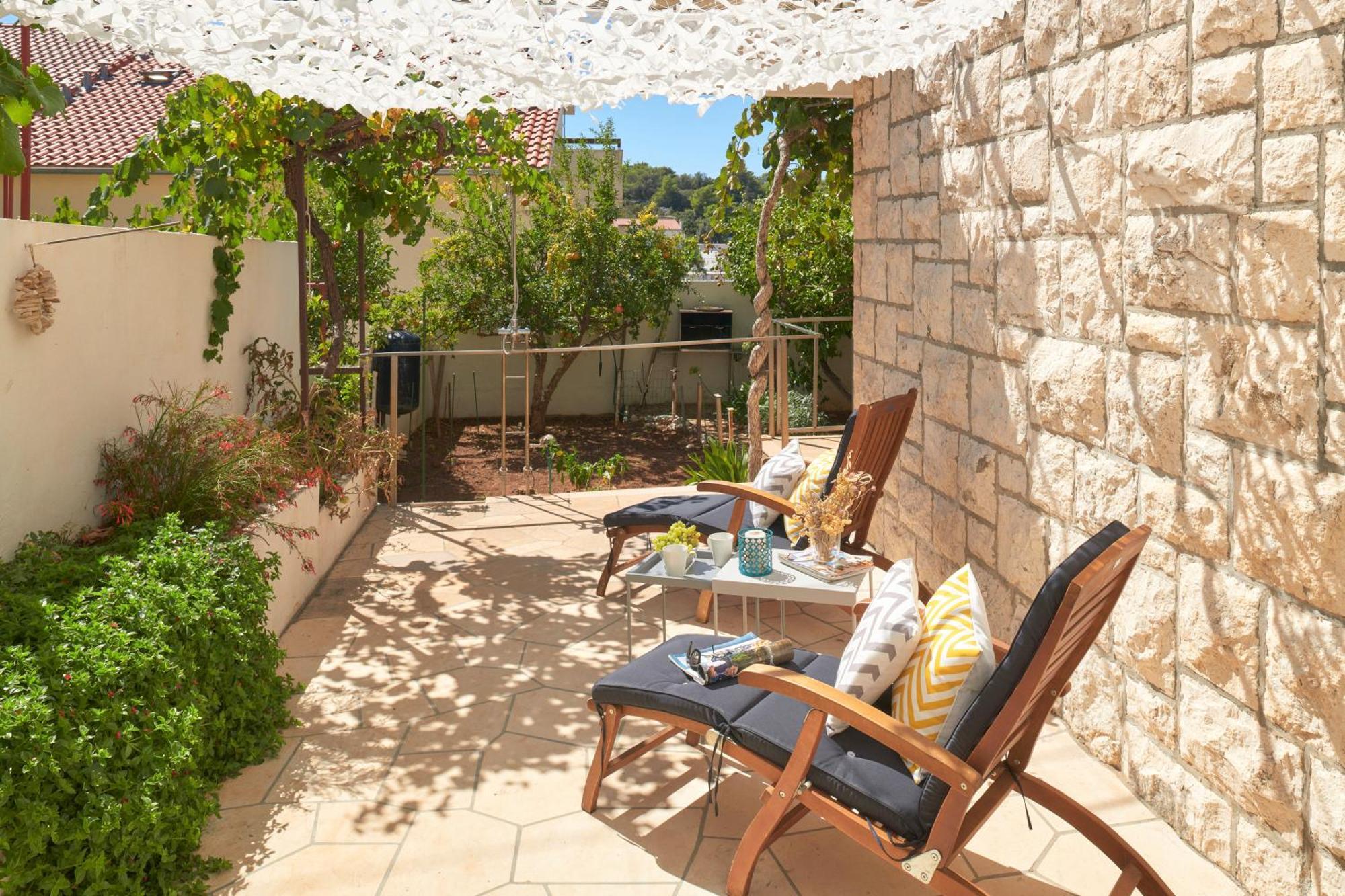 Green Oasis Hvar Town Exterior photo